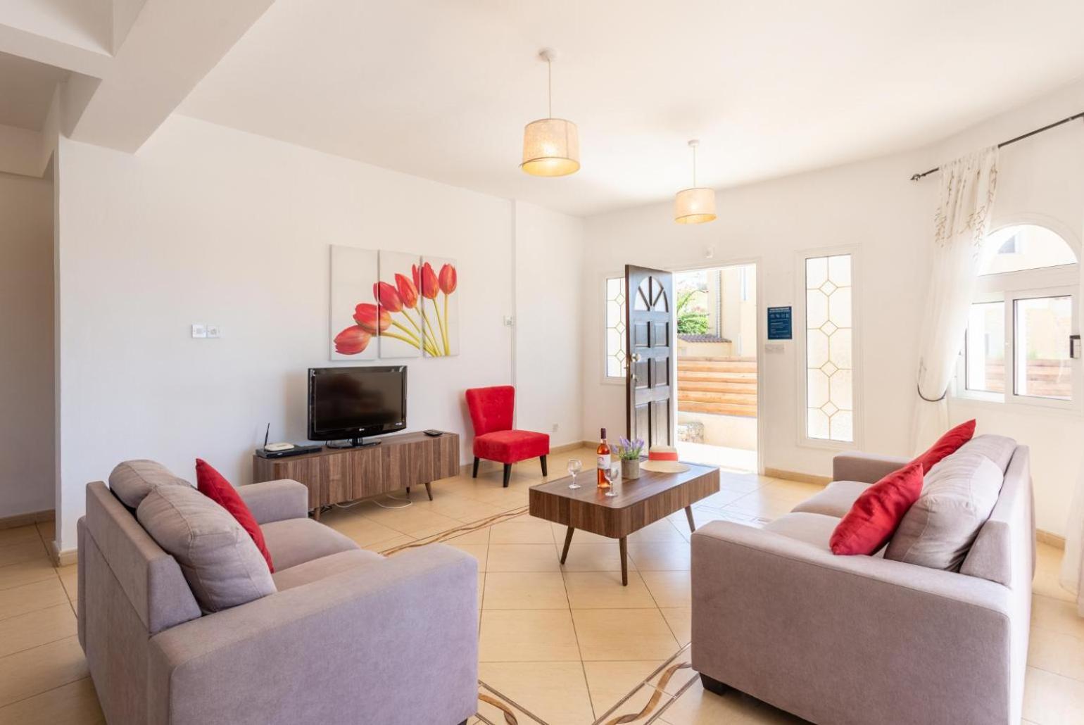 Queens Paradise 1 Peyia Ngoại thất bức ảnh